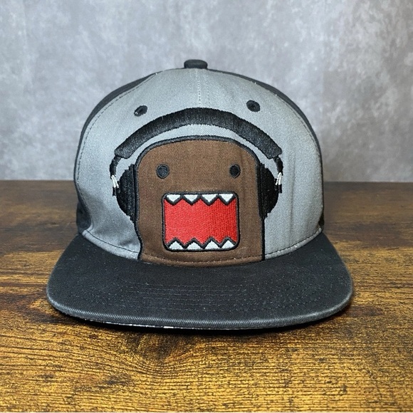 Domo Monster Mascot DJ Headphones Black Gray Snapback Hat Cap YOUTH - Picture 1 of 10